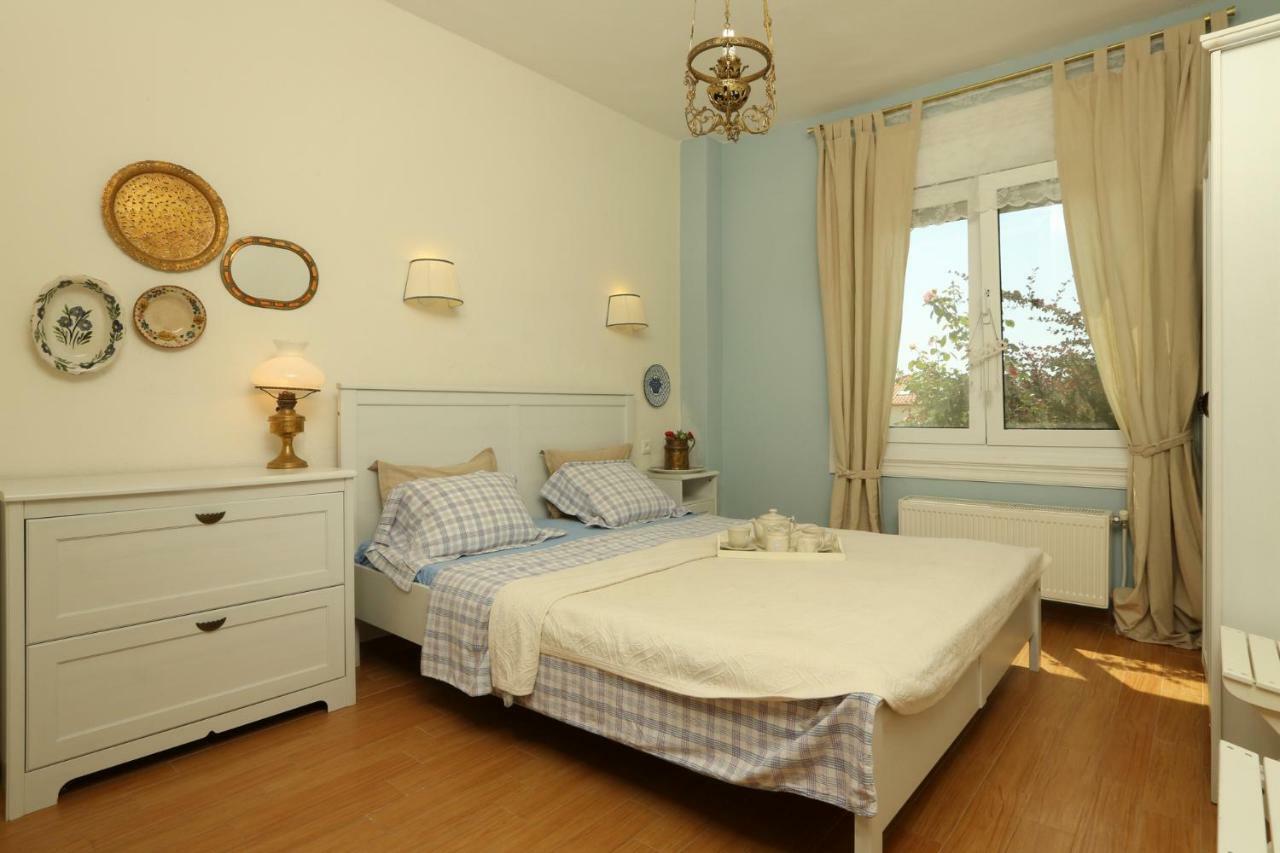 Magnificent Seascape Villa On A Secluded Beach Nea Moudania Exterior photo