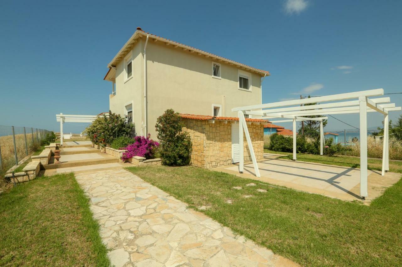 Magnificent Seascape Villa On A Secluded Beach Nea Moudania Exterior photo
