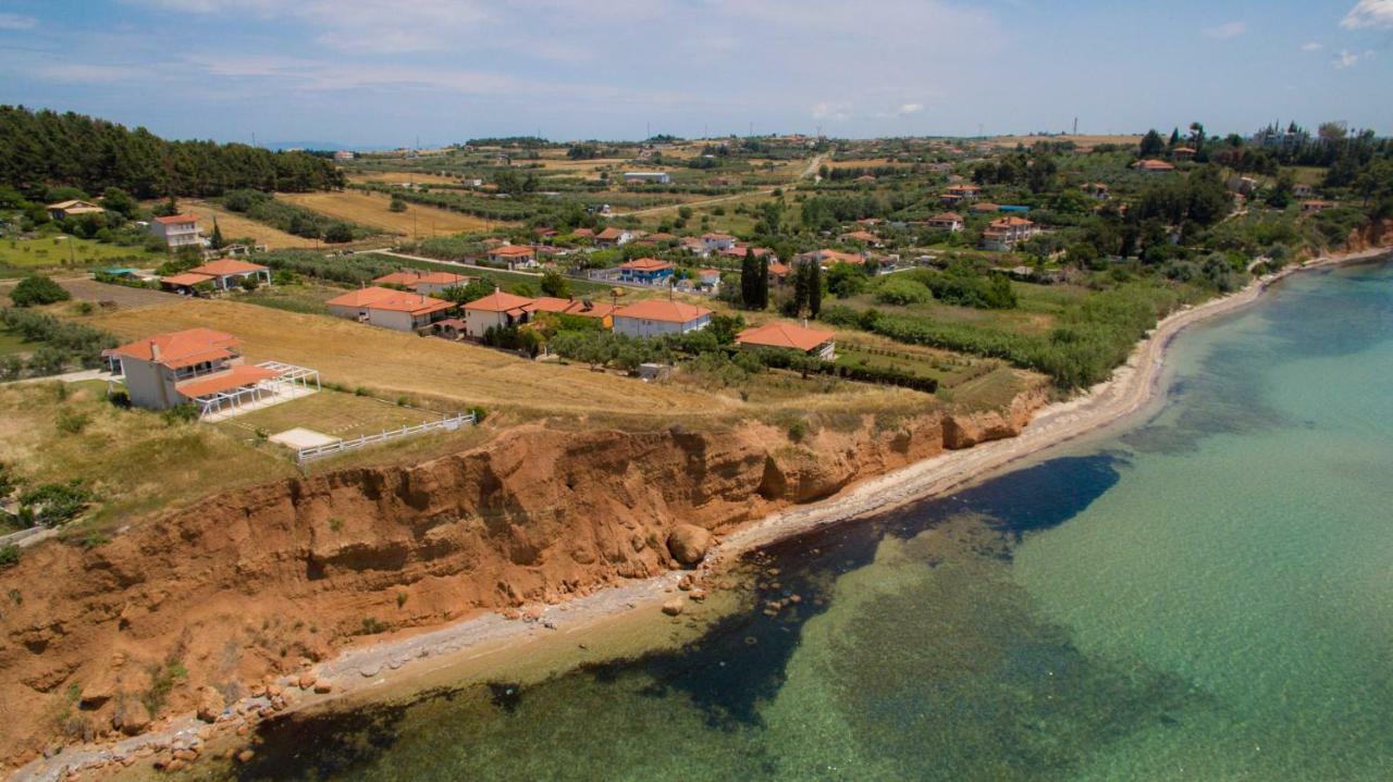 Magnificent Seascape Villa On A Secluded Beach Nea Moudania Exterior photo