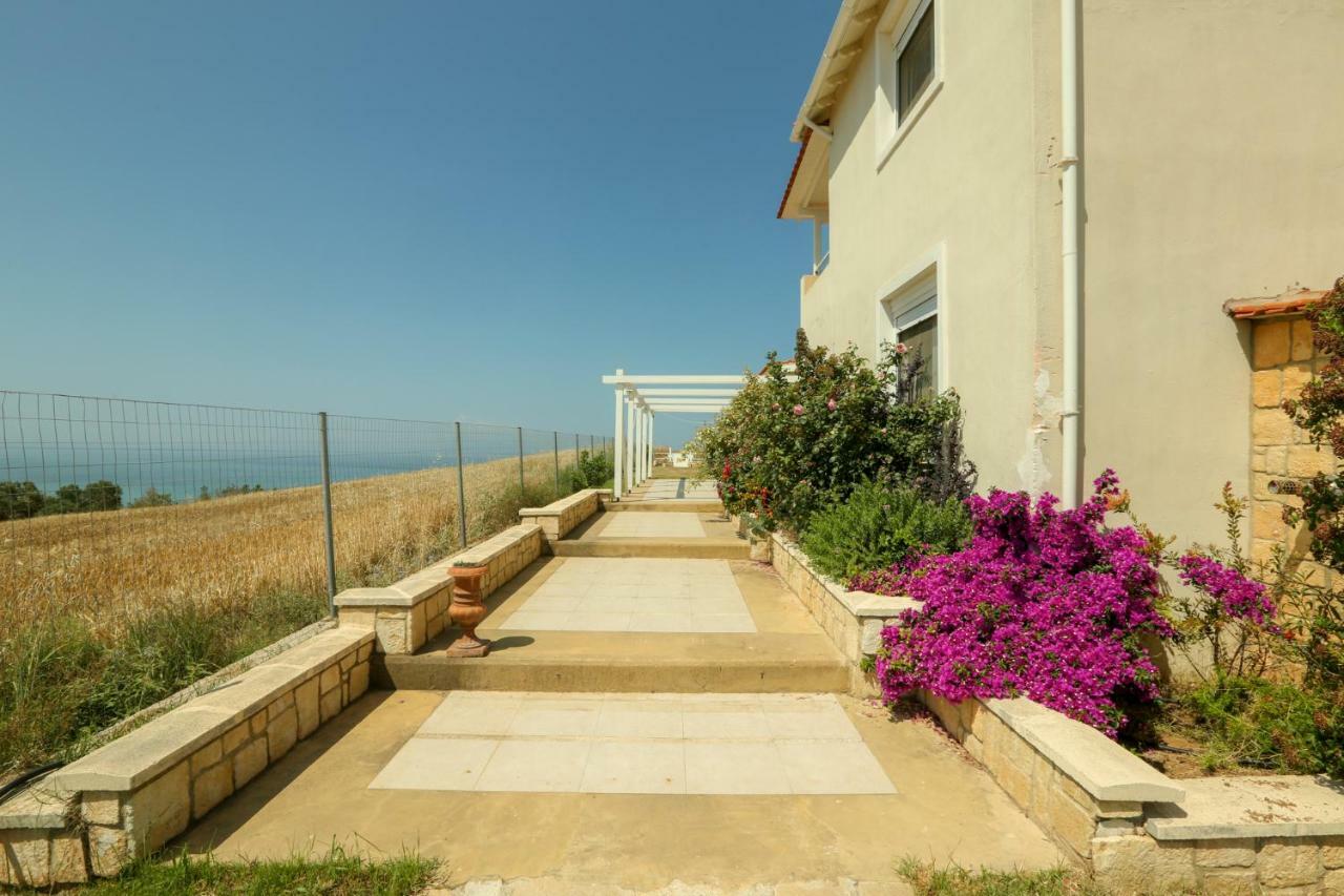 Magnificent Seascape Villa On A Secluded Beach Nea Moudania Exterior photo